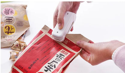 Mini Heat Bag Sealer, Handheld Food Saver for Home Cooks